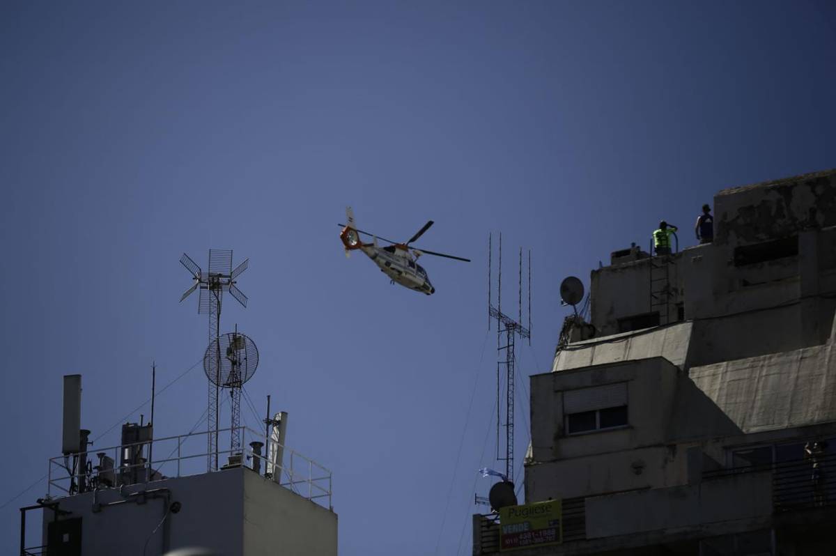 Los campeones del mundo dieron una vuelta olímpica aérea en helicópteros por el cielo de Buenos Aires y regresaron al predio de Ezeiza.