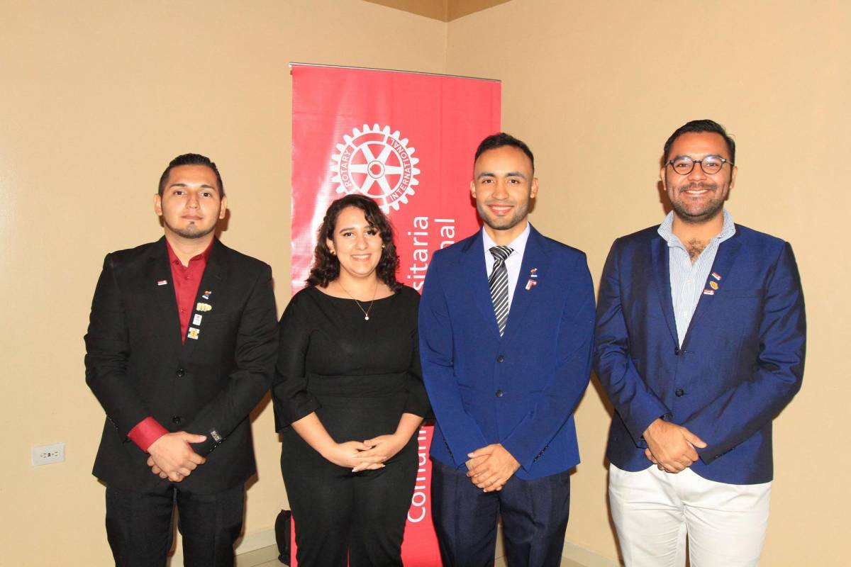 Club Rotaract Usula más Rotaract Comunidad Universitaria y Profesional realizan cambio de directiva