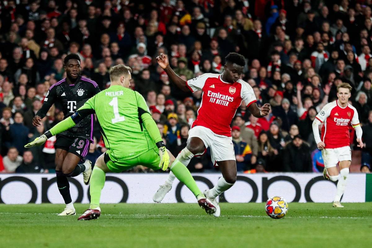 Bukayo Saka abrió el marcador para el Arsenal en los primeros minutos.