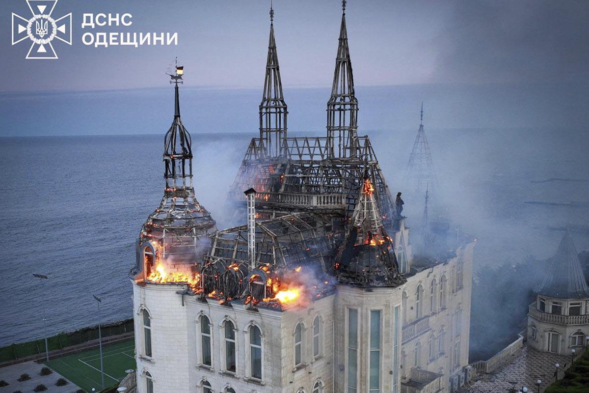Rusia ataca “castillo de Harry Potter” con munición de racimo