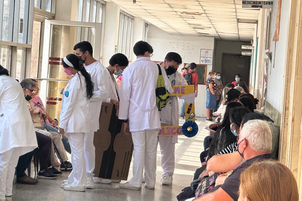 Unah anuncia retiro de sus estudiantes del Hospital Escuela