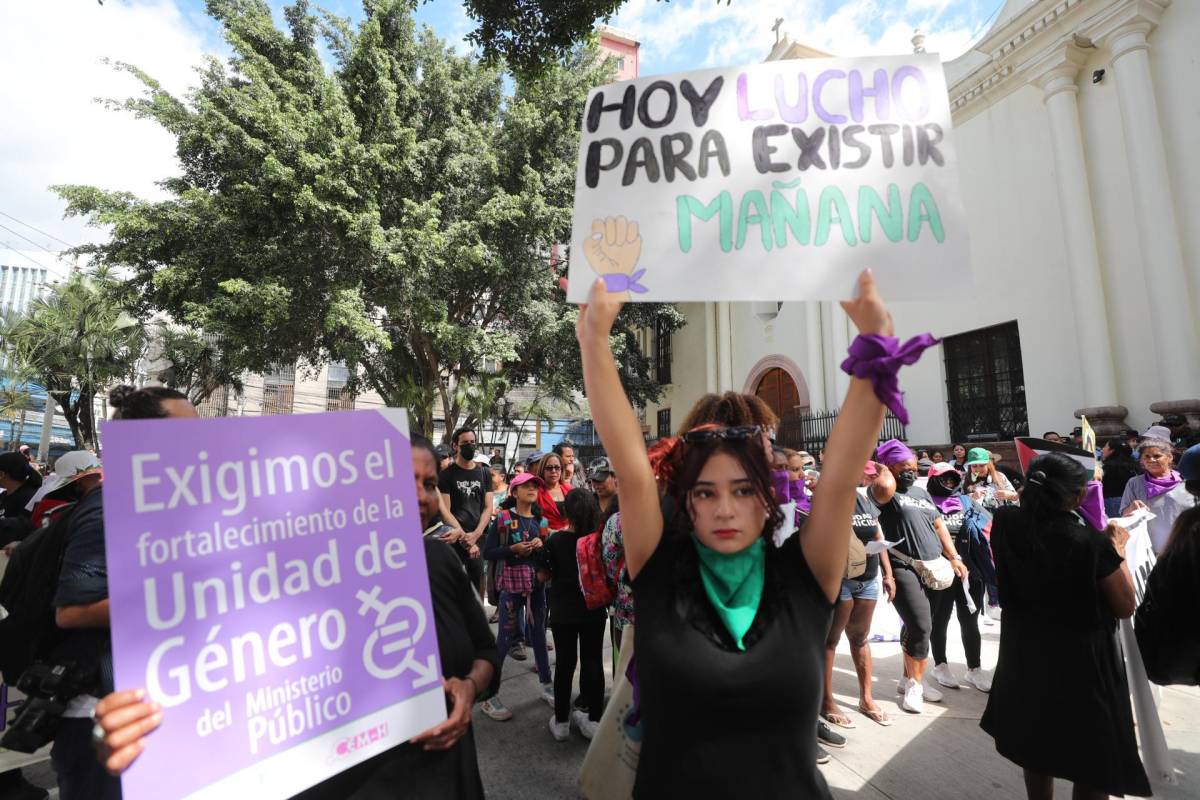 Mujeres hondureñas conmemoran su día exigiendo justicia