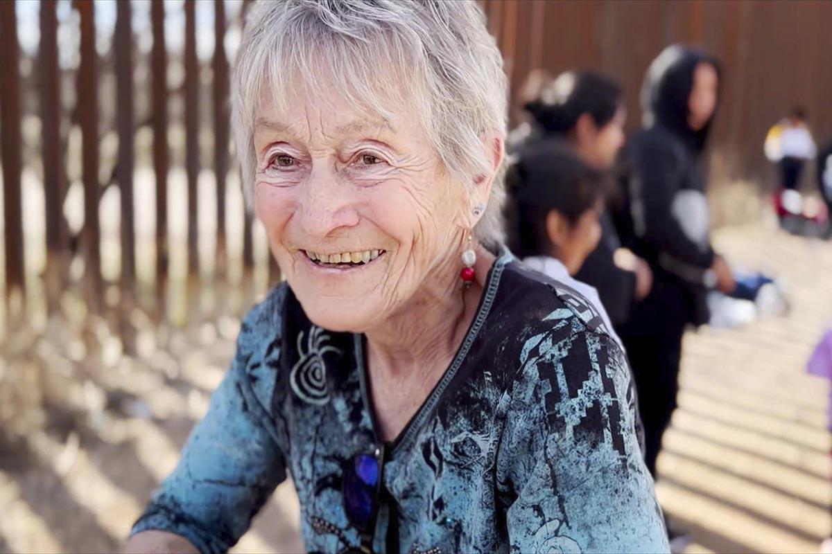 ‘Shura’ y el drama migratorio de una voluntaria de 82 años