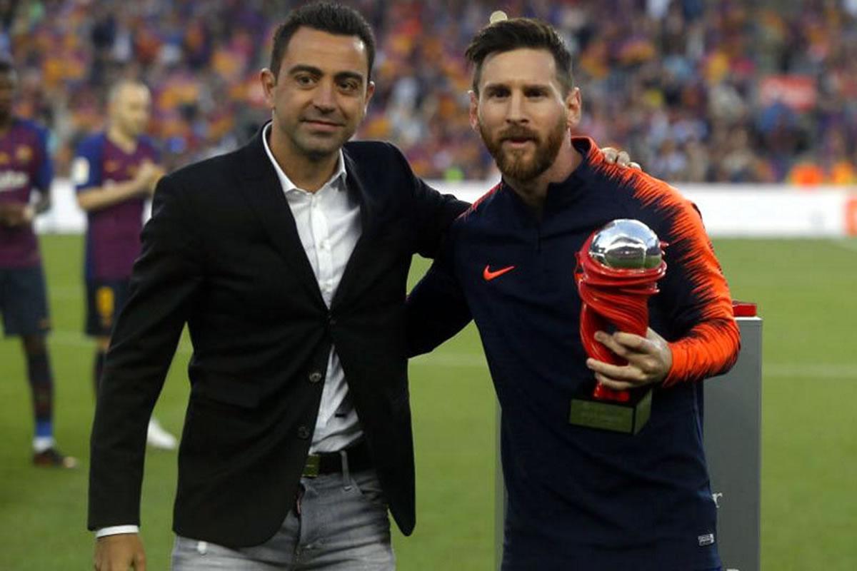 Xavi Hernández estaría encantando de contar con Leo Messi en el Barcelona.