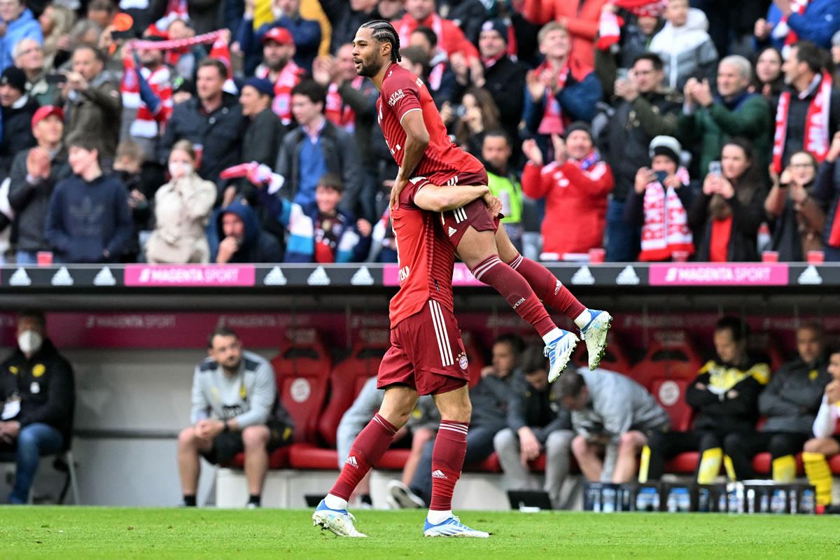 Serge Gnabry inauguró el marcador para el Bayern Múnich.