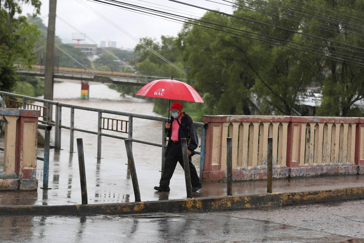 Alerta en Tegucigalpa por lluvias que han dejado múltiples daños y al menos 1,000 damnificados