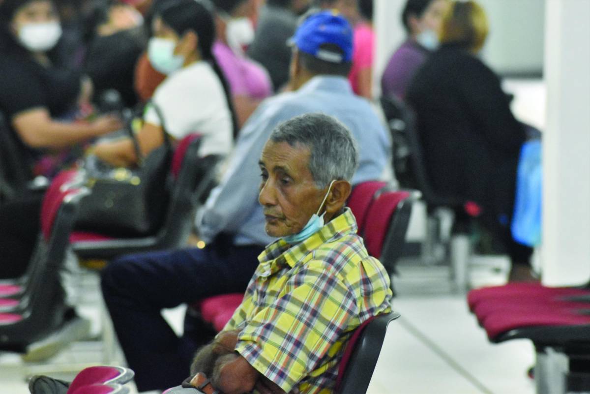 El Hospital Atlántida desde hace seis meses está atendiendo a los afiliados del Seguro Social de La Ceiba.