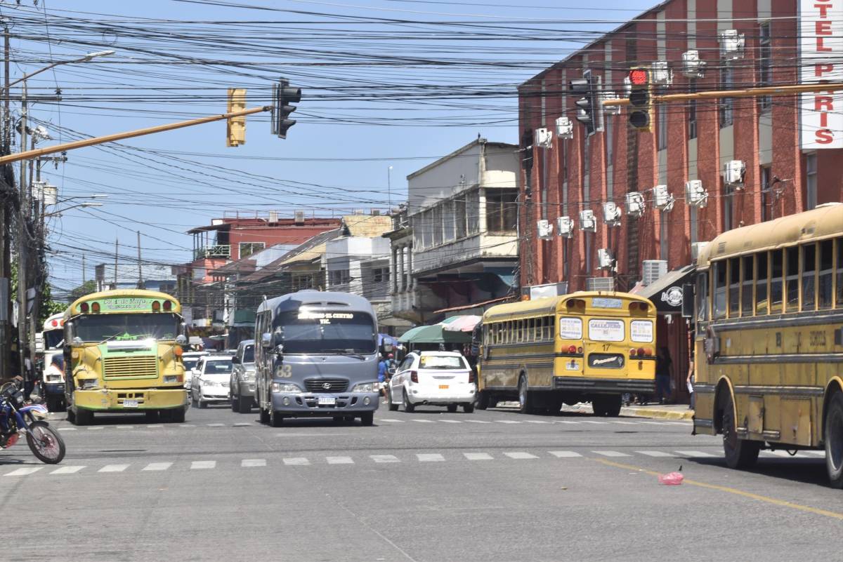 La Ceiba modernizará unas 90 unidades de su transporte urbano