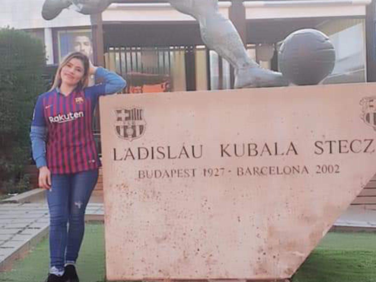 Ada es aficionada del FC Barcelona.