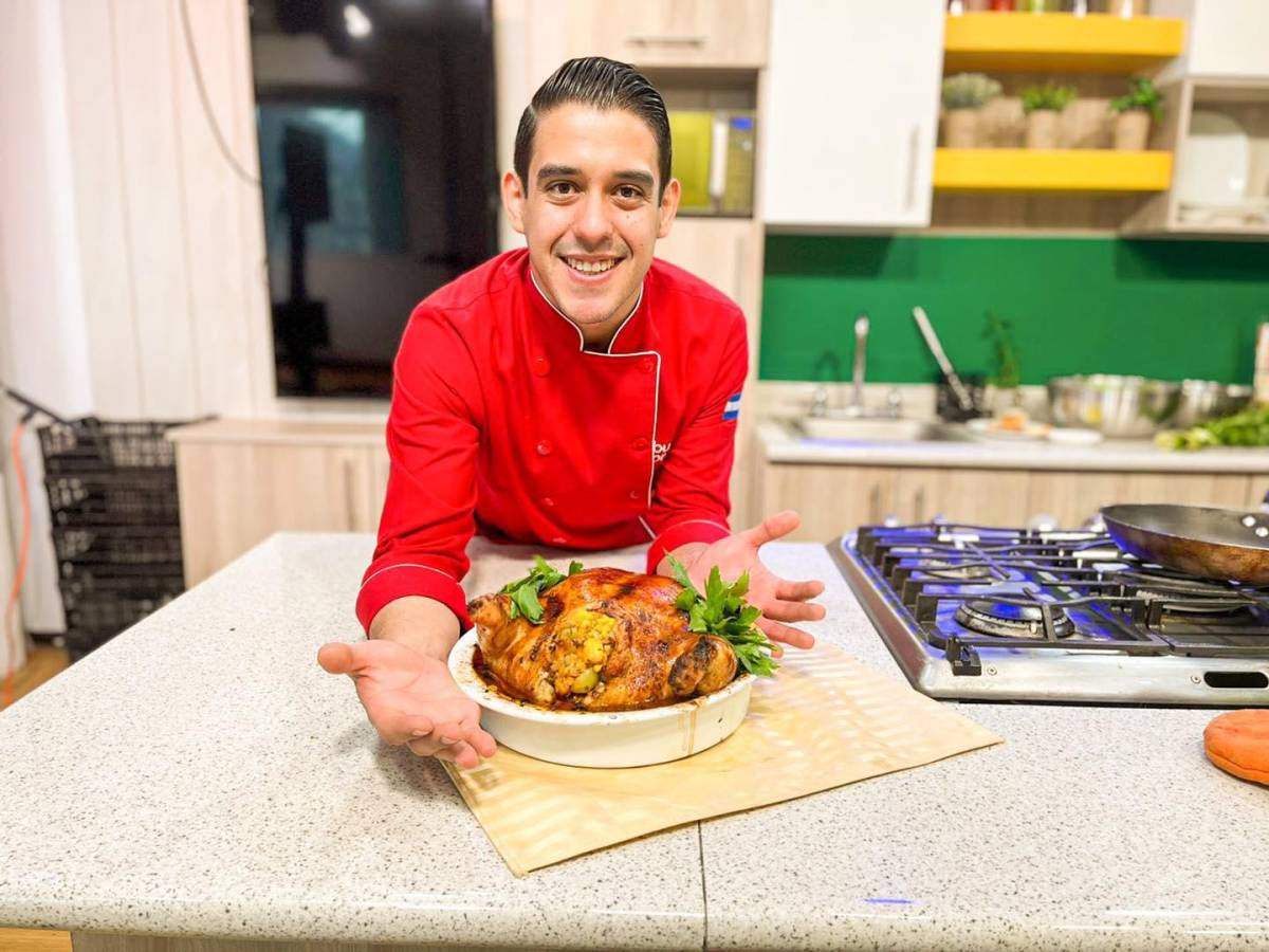 El chef hondureño Lisandro Calderón comparte su pasión por la cocina a través de la TV