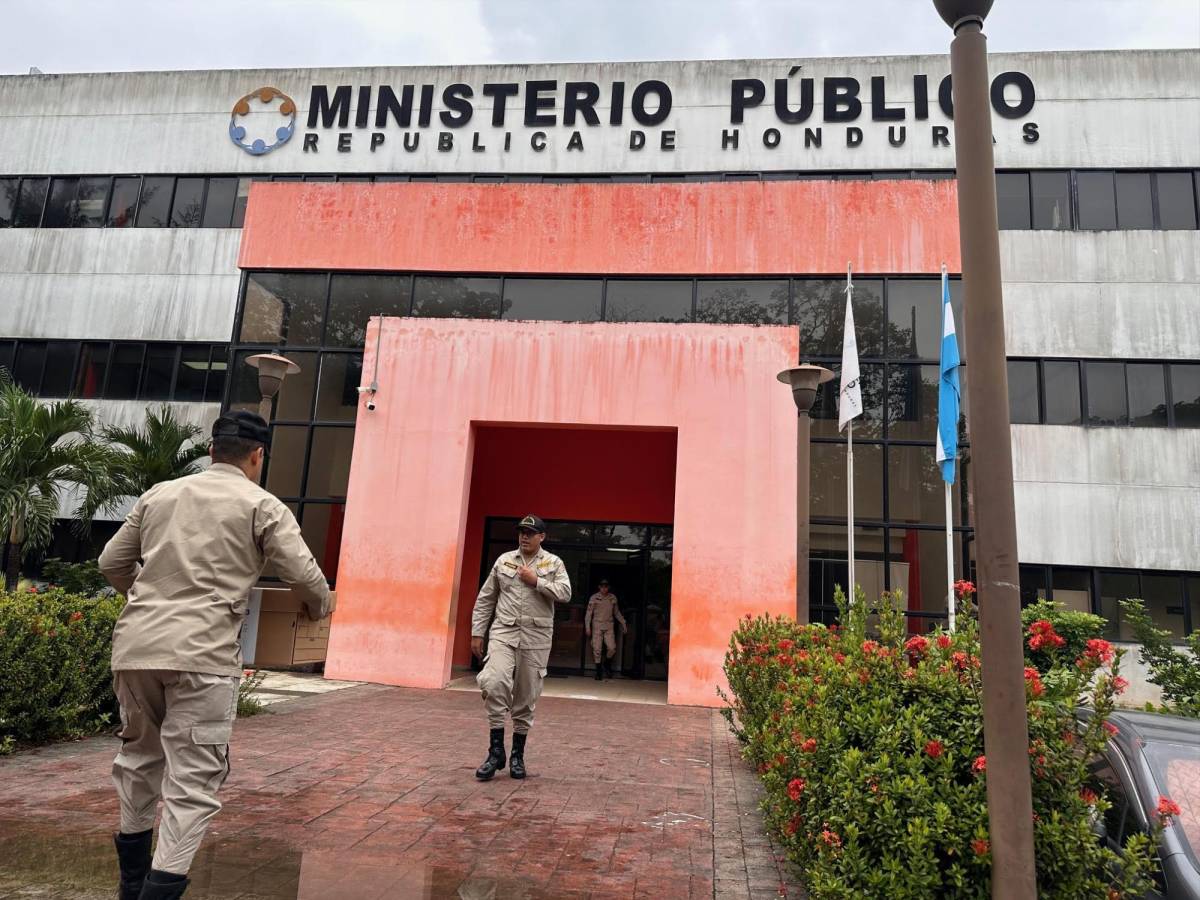 Alcalde Roberto Contreras a declarar hoy por la tasa de bomberos en San Pedro Sula