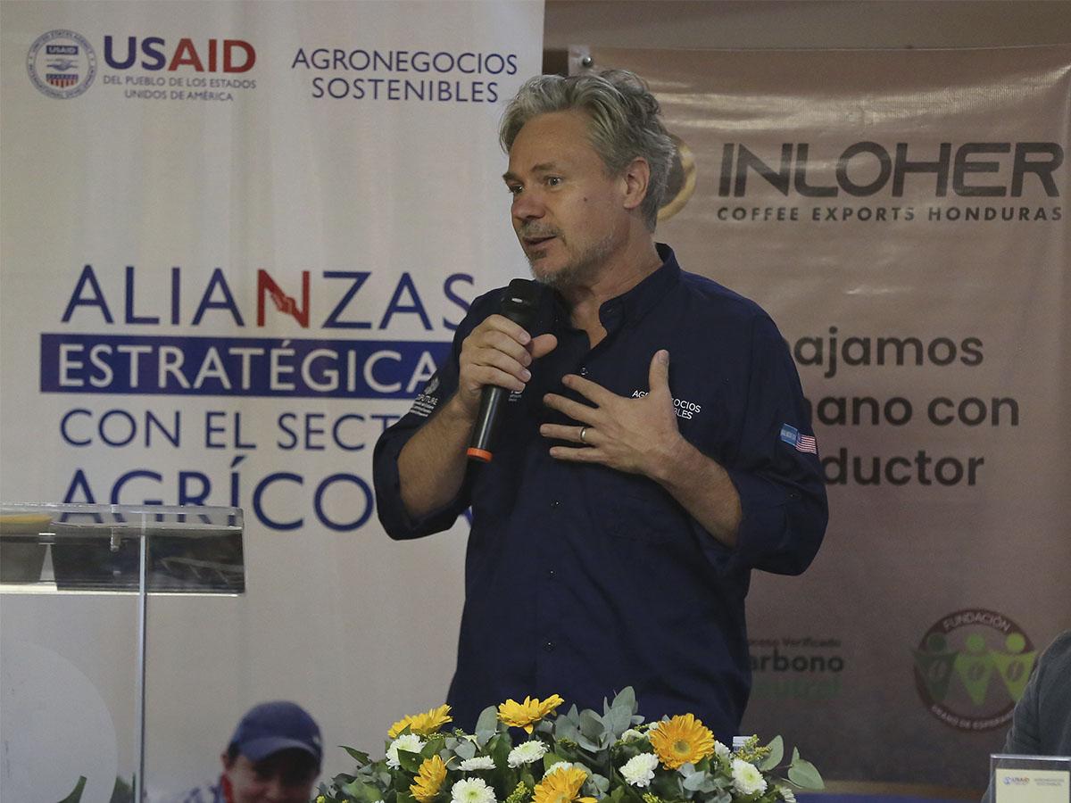 Thelonius Trimmell, Director de Agronegocios Sostenibles de USAID