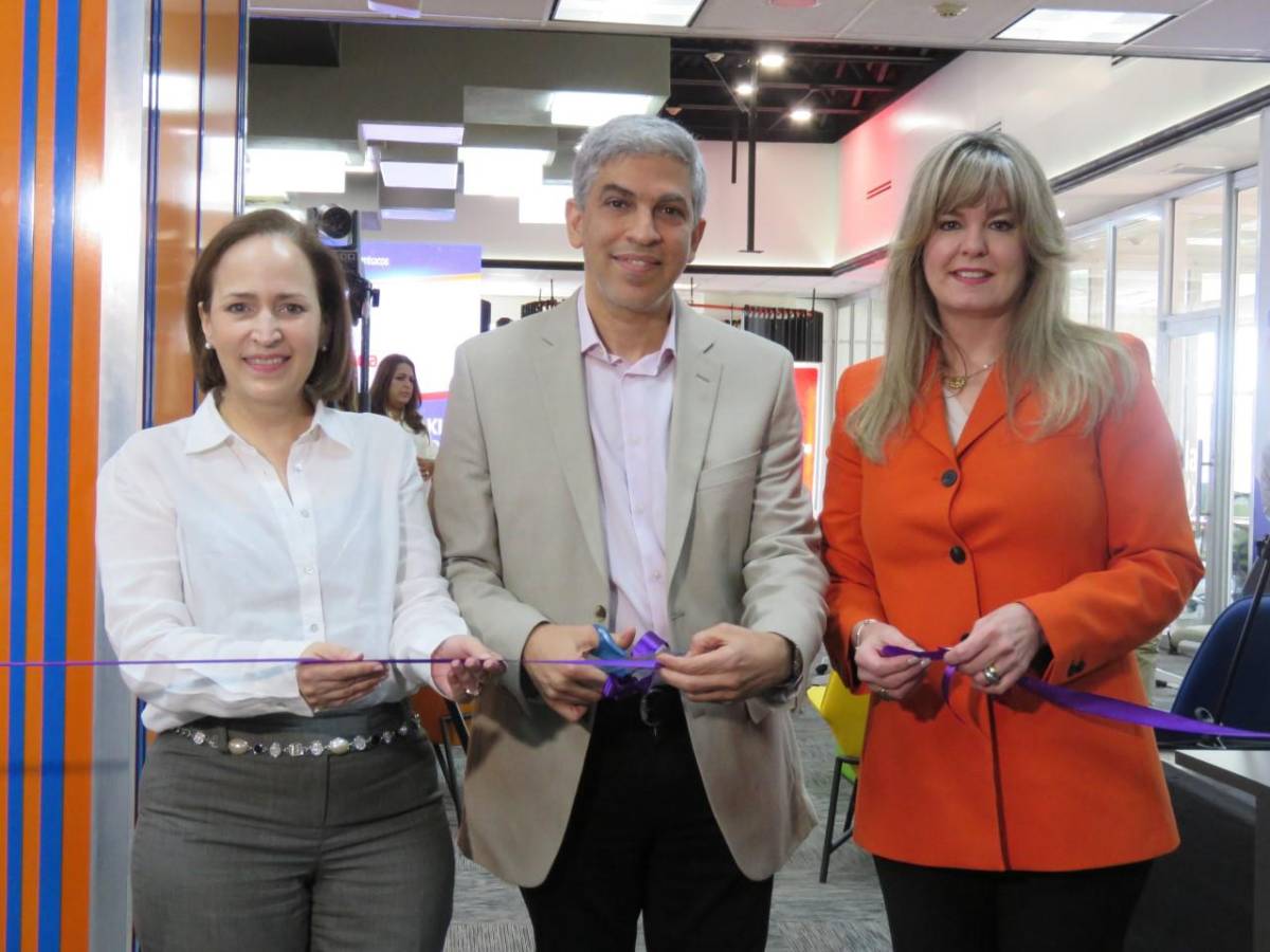 Honduras Digital Challenge inaugura nuevo Coworking en USAP