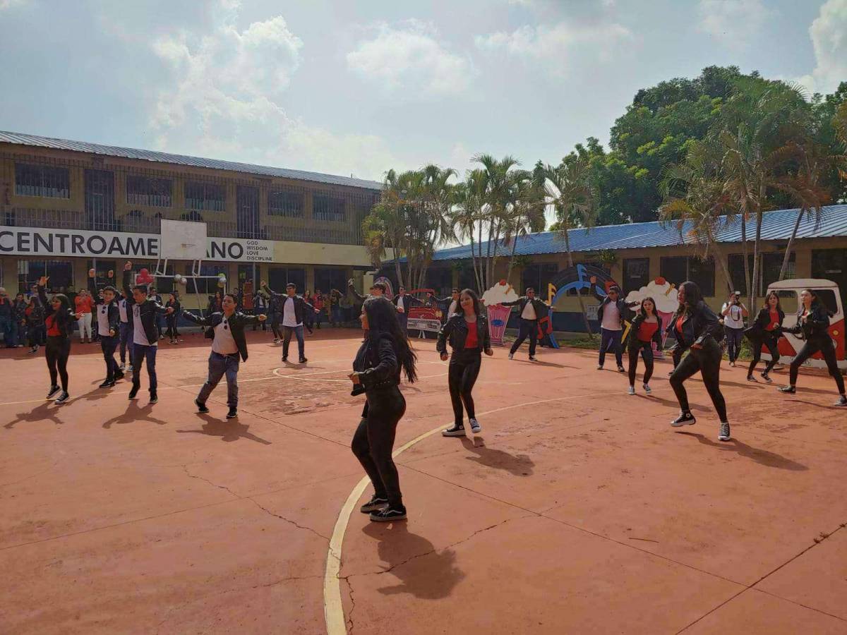 Liceo Bilingüe Centroamericano realiza su “senior entrance 2023”