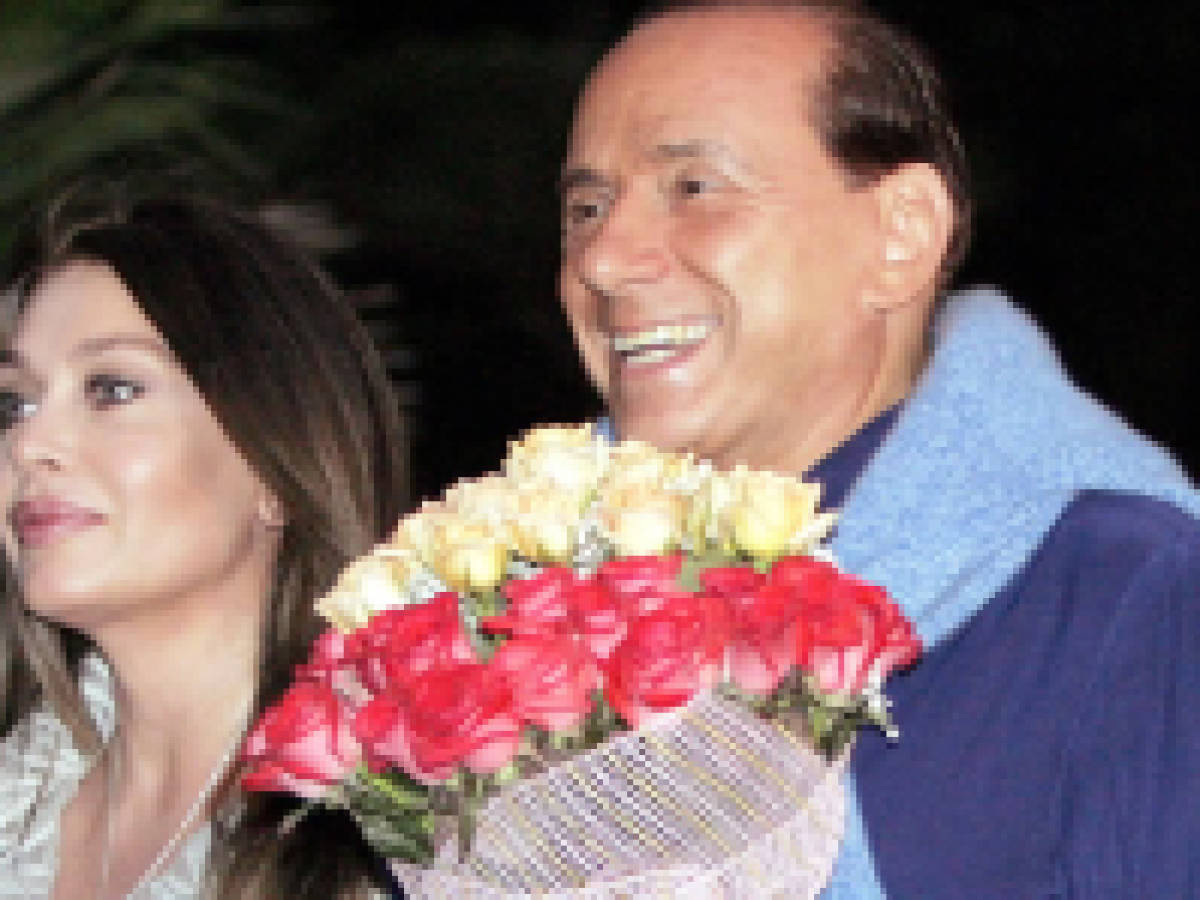 Berlusconi pagará millonaria pensión a exesposa