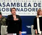 La presidenta de Honduras Xiomara Castro junto a la presidenta ejecutiva del Banco Centroamericano de Integración Económica Gisela Sánchez.