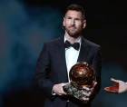 Messi recibió un Balón de Oro muy discutido y habla el que cree que lo merecía él.