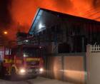 Hospital Público de Roatán es consumido por las llamas