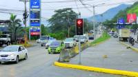 Dos semáforos en el cruce del bulevar del sur a Chamelecón fueron instalados en las últimas semanas.