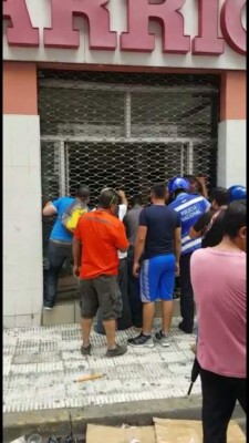 Terror en el centro de San Pedro Sula por saqueadores