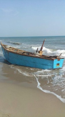 En una balsa llegan 19 cubanos a costas de Iriona