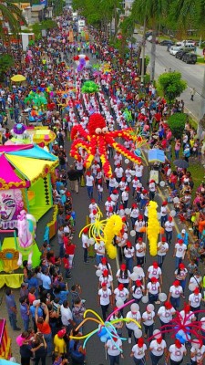 Desfile de Carnaval, espectáculo sin precedentes