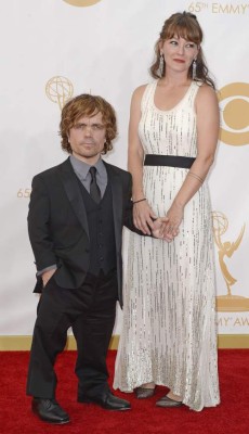 USA EMMY AWARDS 2013:MCX147. Los Angeles (United States), 22/09/2013.- US actor Peter Dinklage (L) and his wife Erica Schmidt arrive for the 65th Primetime Emmy Awards held at the Nokia Theatre in Los Angeles, California, USA, 22 September 2013. The Primetime Emmy Awards celebrate excellence in national primetime television programming. EFE/EPA/MIKE NELSON