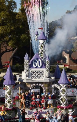 Fireworks shoot from Disneyland Resort's ?Diamond Celebration? float celebrating the park's 60th anniversary, in the 127th Rose Parade in Pasadena, California, January 1, 2016. AFP PHOTO / ROBYN BECK