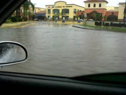 MariMRedes sociales guían a hondureños en las inundaciones