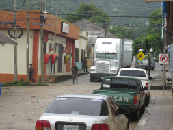 Honduras: Llegan maletas electorales a Colón