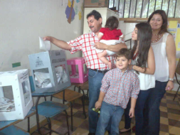 Ciudadanos se volcaron a las urnas en Puerto Cortés