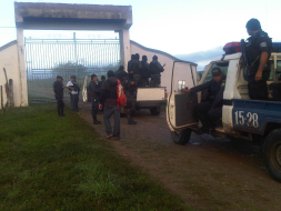 Allanan viviendas en búsqueda de diputado prófugo en Honduras