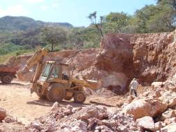 Por falta de ley minera se 'escaparon” L3,500 millones