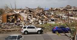 Tornados e inundaciones dejan tres muertos en EUA
