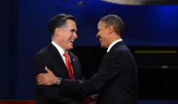 Barack Obama y Mitt Romney chocan sobre economía en debate