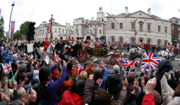 Reina Isabel II cierra el festejo de Jubileo Diamante