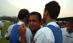 Nahún Espinoza: 'Este equipo de Tosello puede alcanzar y superar mi récord”