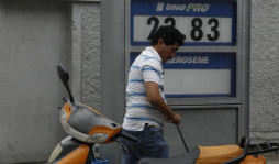 Viene otra rebaja a combustibles en Honduras