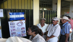 Inspeccionan centros de votación