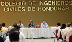 'El Gobierno de Honduras paga mal a quien bien le sirve”