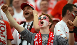 Sorprendente inauguración de la Eurocopa 2012