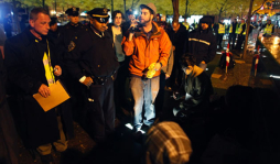 Prensa bajo presión policial en cobertura de los 'indignados”