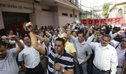 Día de protestas contra gobierno de Lobo Sosa