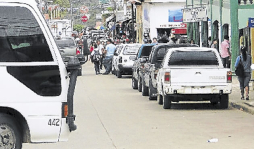 Inician plan para poner orden en calles y aceras de Santa Cruz