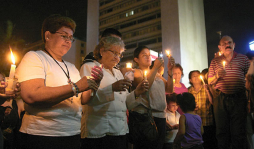 Iglesia Católica celebra jornada pascual por la paz