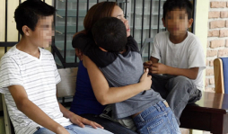 La interminable lucha de los niños prisioneros del VIH en Honduras