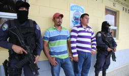 Capturan a chapines con 20,000 dólares en Honduras