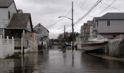 'Se oía que el viento iba a arrancar las ventanas”: hondureña en Nueva York