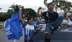 ¡Qué lección!, Honduras festeja