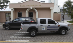 Falta de vehículos dificulta entrega de material electoral en La Ceiba